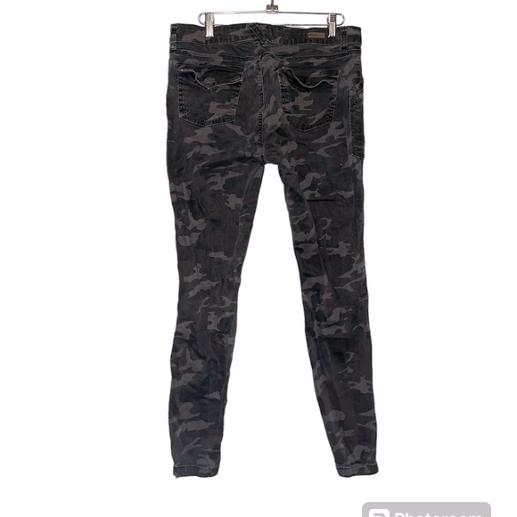 Camo Pants - Picture 2 of 3